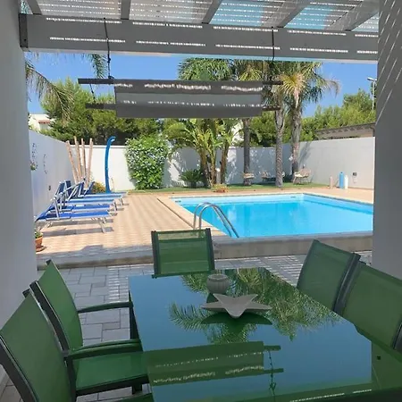 Anna Con Piscina Holiday home