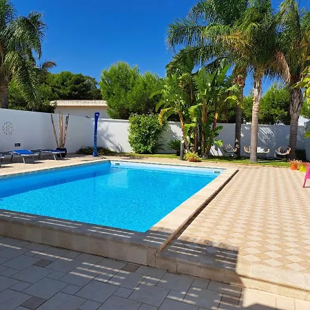 Holiday home Anna Con Piscina