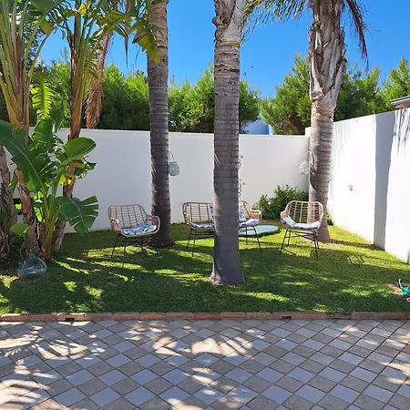 Holiday home Anna Con Piscina Torre dell'Orso